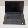 Kép 3/9 - Dell Precision 5520, Notebook/Laptop, 15,6" FHD Kijelző,  Intel® Core™ I7-7820HQ processzor, 16GB DDR4  Memória, 256GB SSD,  Nvidia 4GB videokártya, eredeti Microsoft Windows 10 