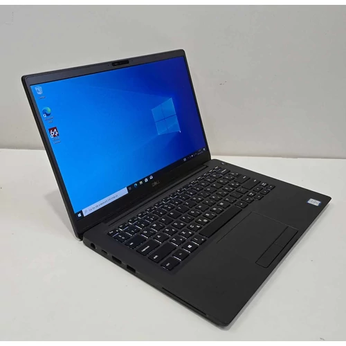 Dell Latitude 7400 Notebook/Laptop, 14"  FULL HD IPS,  Intel® Core™ I7-8665U processzor, 8GB DDR4 Memória, 256GB NVMe  SSD, UHD Graphics, Bővítési lehetőségek, eredeti Microsoft Windows 10/11