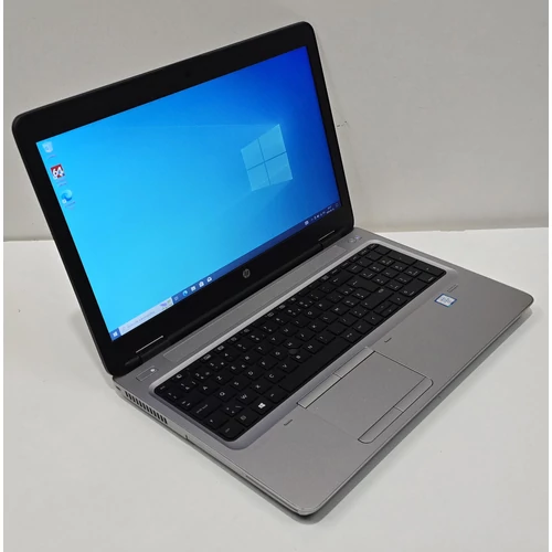 HP ProBook 650 G2 Notebook/Laptop, 15,6" Full HD Kijelző,  Intel® Core™ I5-6300U processzor, 16GB DDR4 Memória, 256GB SSD,  2GB AMD videokártya, Bővítési lehetőségek, eredeti Microsoft Windows 10