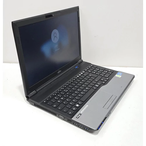 Fujitsu Lifebook A532  Notebook/Laptop, 15,6"  HD  Kijelző,  Intel® Core™ I5-3230M processzor, 8GB DDR3 Memória, 500GB HDD, Bővítési lehetőseg, eredeti Microsoft Windows 10