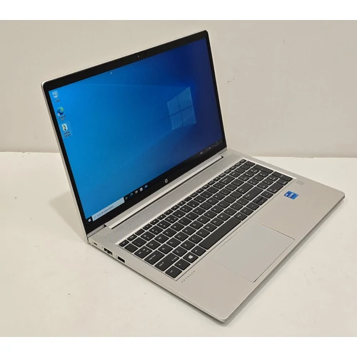 HP ProBook 450 G8, Notebook/Laptop, 15,6" FHD IPS Kijelző,  Intel® Core™ i5-1135G7 processzor, 8GB DDR4 Memória, 256GB  SSD, Bővítési lehetőségek, eredeti Microsoft Windows 10 / 11