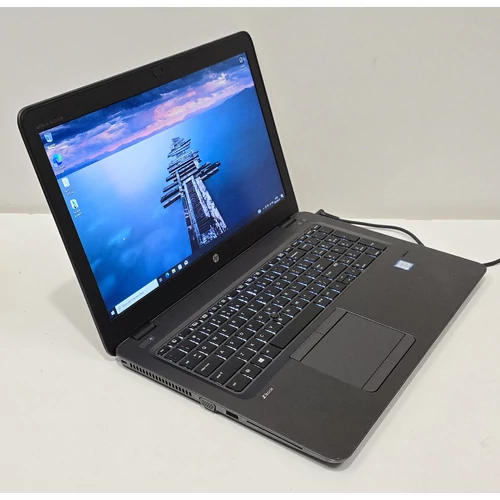 HP ZBook 15u G3  Notebook/Laptop, 15,6"  FHD Kijelző,  Intel® Core™ I7-6500U processzor, 8GB DDR4 Memória, 256GB NVMe  SSD, AMD 2GB Videokártya, Bővítési lehetőségek, eredeti Microsoft Windows 10/11