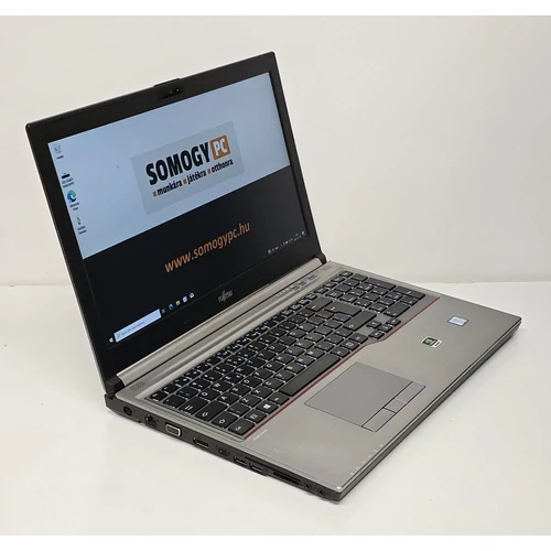 Fujitsu Celsius H770  Notebook/Laptop, 15,6" FHD IPS Kijelző,  Intel® Core™ i7-7920 HQ Processor, 32GB DDR4 Memória, 512GB  SSD, Nvidia Quadro M2200 4GB Videokártya, eredeti Microsoft Windows 10/11