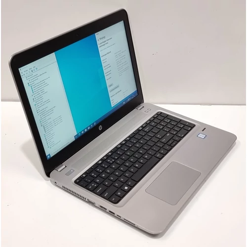 HP ProBook 450 G4, 15,6" HD Kijelző,  Intel® Core™ I7-7500U processzor, 8GB DDR4 Memória, 128GB SSD+1TB HDD, eredeti Microsoft  Windows 10