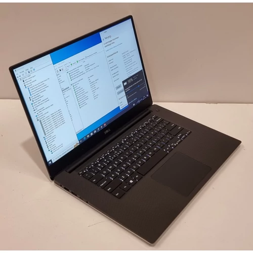 Dell Precision 5520, Notebook/Laptop, 15,6" FHD Kijelző,  Intel® Core™ I7-7820HQ processzor, 16GB DDR4  Memória, 256GB SSD,  Nvidia 4GB videokártya, eredeti Microsoft Windows 10 