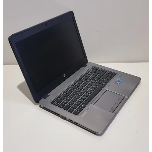 Szépséghibás, HP EliteBook 840 G2 Notebook/Laptop, 14" HD+ Kijelző,  Intel® Core™  i7-5600U processzor, 12GB DDR3 Memória, 256GB SSD, AMD Videokártya, eredeti Microsoft Windows 10