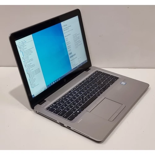 HP EliteBook 850 G4, Notebook/Laptop, 15.6" FULL HD Érintőkijelző,  Intel® Core™ I5-7300U processzor, 8GB DDR4 Memória, 256GB SSD,  eredeti Microsoft Windows 10 