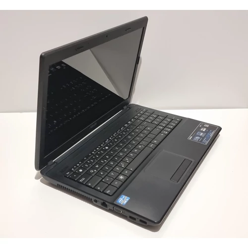 Asus A54L, 15,6" HD Kijelző,  Intel® Core™ i3-2330M processzor, 4GB DDR3 Memória, SSD, eredeti Microsoft Windows 10