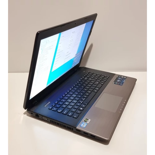 Asus K75VJ, 17,3" HD+ Kijelző,  Intel® Core™ I5-3210m  processzor, 8GB DDR3 Memória, 256GB SSD,Nvidia Geforce GT635M 2GB Videokártya, eredeti Microsoft Windows 10