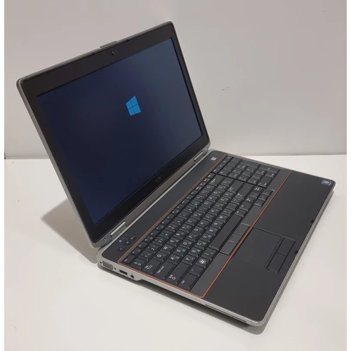 Dell Latitude E6520, 15,6" HD Kijelző,  Intel® Core™ I7-2620M processzor, 8GB DDR3 Memória, 240GB SSD, Nvidia Videokártya, eredeti Microsoft Windows 10