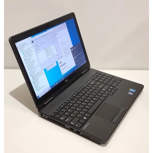 Dell Latitude E5540, 15,6" FULL HD Kijelző,  Intel® Core™ I7-4600U processzor, 8GB DDR3 Memória, 256GB SSD, Nvidia 2GB Videokártya, Bővítési lehetőségek, eredeti Microsoft Windows 10