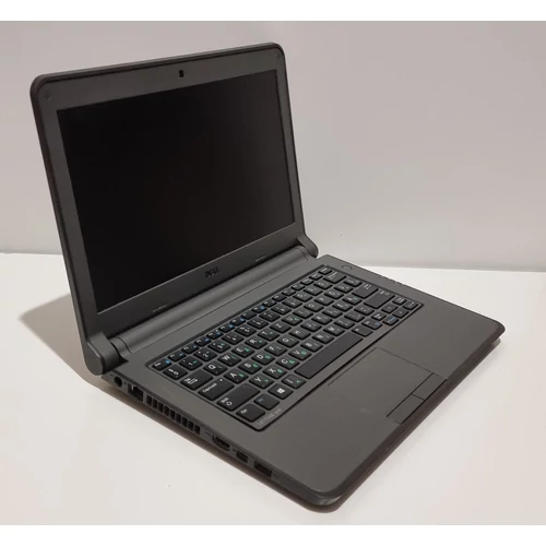 DELL Latitude 3340, 13,3" 33,8cm HD Kijelző,  Intel® Core™ i5-4210U  processzor, 4GB DDR3 Memória, 256GB SSD, eredeti Microsoft Windows 10
