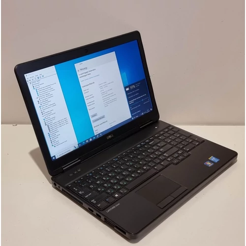 Dell Latitude E5540, 15,6" FULL HD Kijelző,  Intel® Core™ I5-4200U processzor, 4GB DDR3 Memória, 128 GB SSD, Bővítési lehetőségek, eredeti Microsoft Windows 10