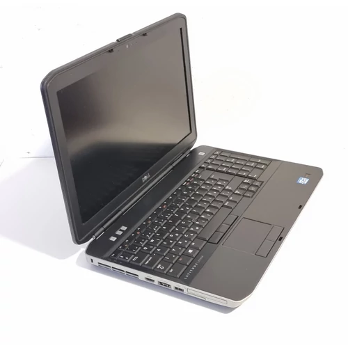 Dell Latitude E5530, 15,6" FULL HD kijelző, Intel® Core™ I5-3230M Processor, 6GB DDR3 Memória, 240GB SSD, eredeti Microsoft Windows 10