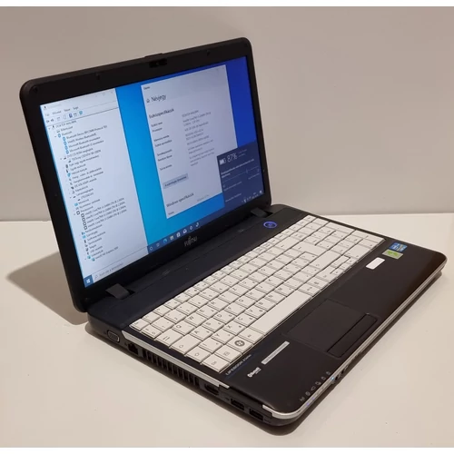 Fujitsu Lifebook A512, 15,6" HD Kijelző, Intel® Core™ i3-2348M Processor, 4GB DDR3 Memória, 320GB Merevlemez, Bővítési lehetőségek, eredeti Microsoft Windows 10
