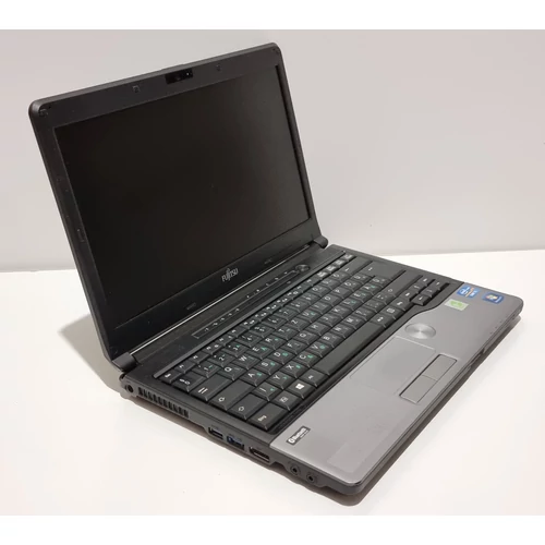 Fujitsu Lifebook S762, 13,3" ( 33,8 cm) HD, Kijelző,  Intel® Core™ i5-3320M  processzor, 4GB DDR3 Memória, 320GB Merevlemez, Bővítési lehetőségek, eredeti Microsoft Windows 10