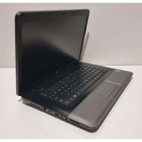 HP 250, 15,6" HD Kijelző,  Intel® Pentium™ 2020M  processzor, 4GB DDR3 Memória, 500GB Merevlemez, eredeti Microsoft Windows 10