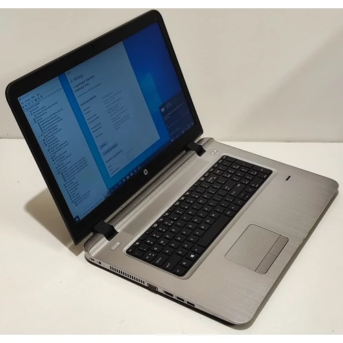 HP ProBook 470 G3, 17,3" HD+ Kijelző,  Intel® Core™ I5-6200U processzor, 8GB DDR3 Memória, 128GB SSD, AMD R7 M340 Videokártya, Bővítési lehetőségek, eredeti Microsoft Windows 10