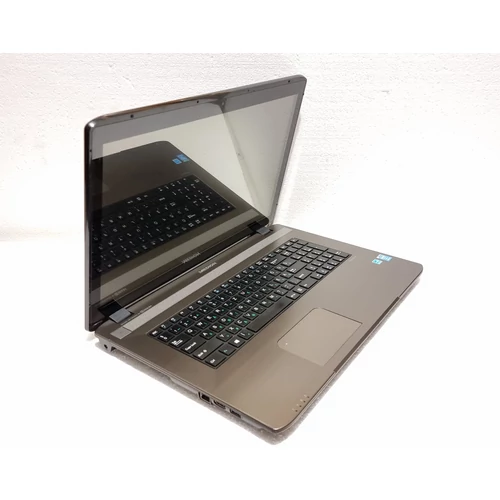 Medion Akoya E7226t, 17,3" HD+ Érintőkijelző, Intel® Pentium® Processor N3520 Quad Core, 4GB DDR3 Memória, SSD, eredeti Microsoft Windows 10