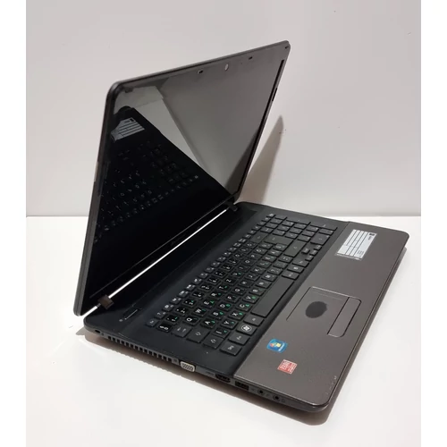 Packard Bell P7YS5, 17,3" HD+ Kijelző,  AMD A4-3300M processzor, 4GB DDR3 Memória, 128GB SSD, eredeti Microsoft Windows 10