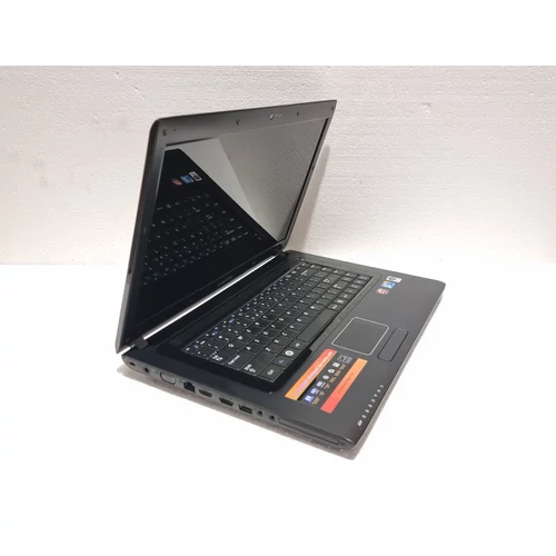 Samsung NP-R522, 15,6" HD,  Intel® Core™2 Duo Processor T6400, 4GB DDR3 Memória, SSD, AMD Radeon HD 4300 Videokártya,  eredeti Microsoft Windows 10