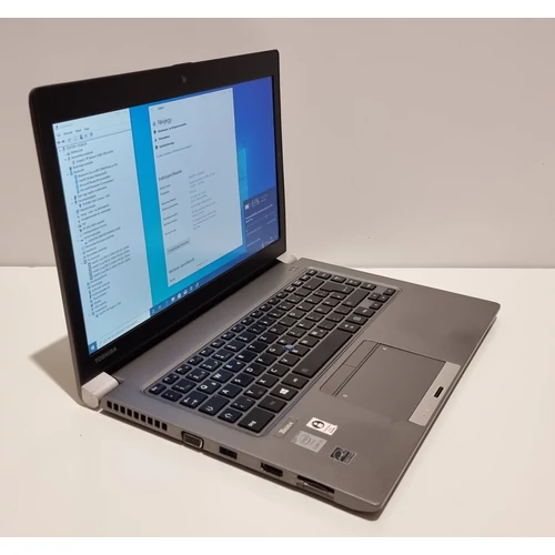 Toshiba Tecra Z40-B, 14" HD+ Kijelző,  Intel® Core™ I5-5200U processzor, 8GB DDR3 Memória, 256GB SSD, eredeti Microsoft Windows 10