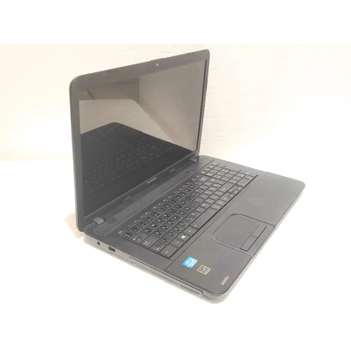 Toshiba C870, 17,3" HD+,  Intel® Core™ I3-2348M processzor, 4GB DDR3 Memória,  SSD, eredeti Microsoft Windows 10