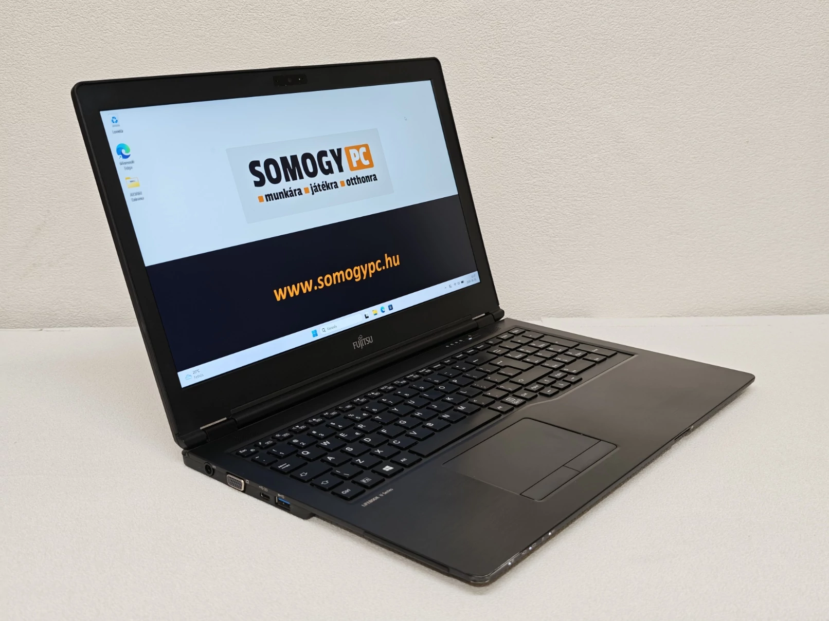 Fujitsu Lifebook U758, Laptop/Notebook, 15,6 FHD IPS kijelző